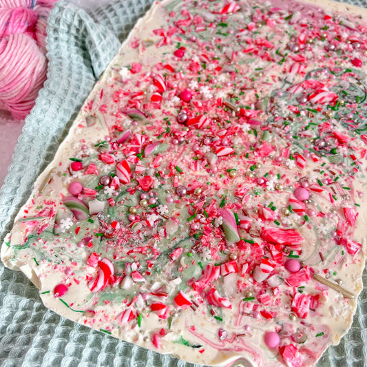 Candy Cane Peppermint Bark Popcorn & Dandelion Duo