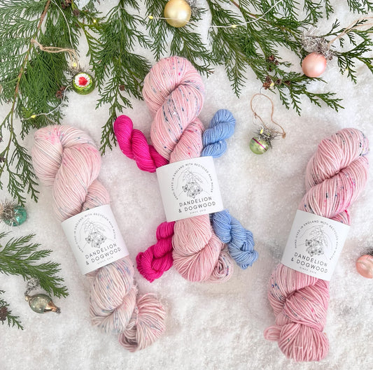 Pretty Ornaments Sock Set